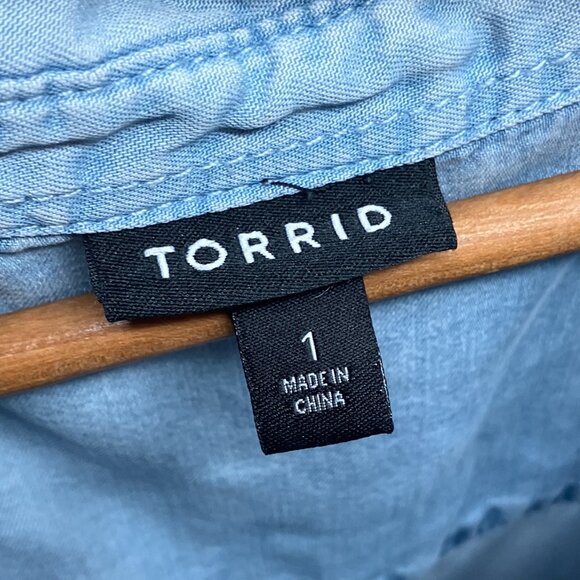 Torrid 1 1X Blue Button Up Dolman Sleeve Chambray Tencel Front Pocket Shirt Plus - Picture 4 of 5
